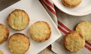 Délicieux sablés noisette moelleux, parfaits pour accompagner un café. Une recette simple et gourmande.