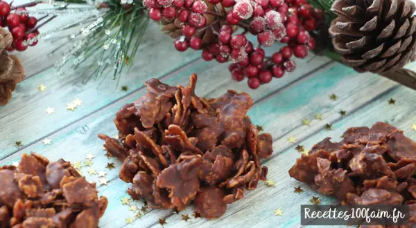 Délicieuses bouchées de recette corn flakes chocolat, parsemées d'étoiles dorées. Parfaites pour les fêtes !