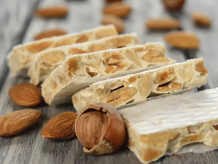 Nougat de Montélimar maison, la recette tendre et parfumée